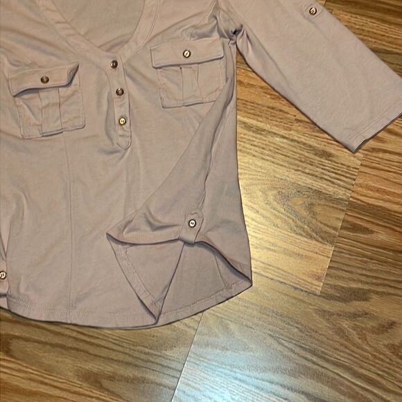 Guess Blush Shirt, 3/4 sleeves, soft knit, Small - Picture 5 of 7
